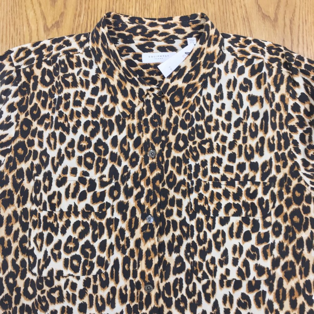 Equipment ~ Silk Slim Signature Long Sleeve Button Up Shirt Blouse - Picture 6 of 7